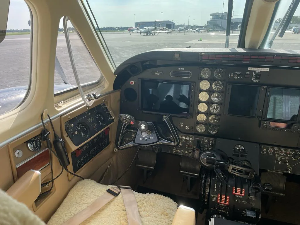 Cockpit and instrument panel of a 1990 Beechcraft King Air C90-A.