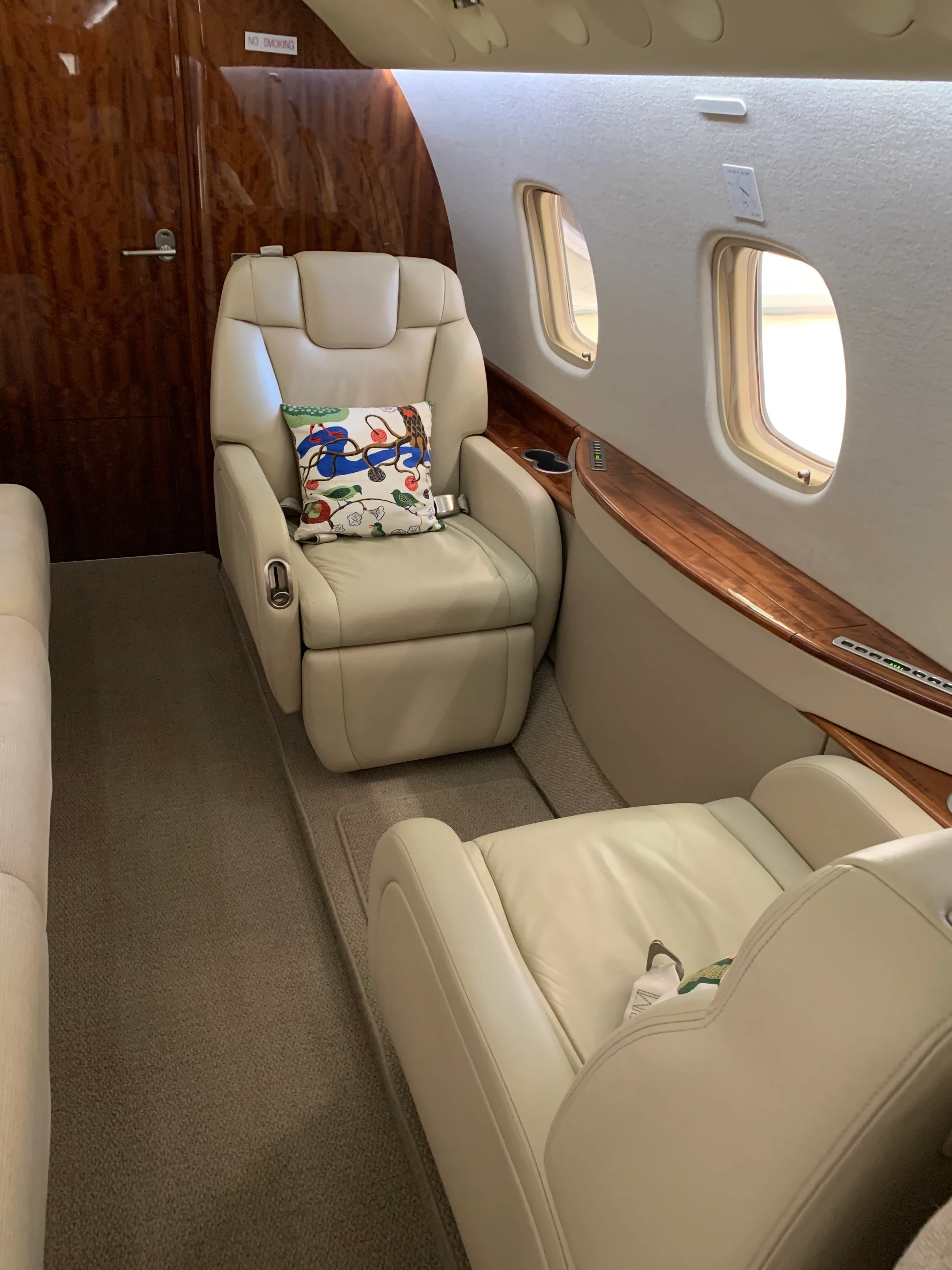 Cabin interior of a 2008 Embraer Legacy 600.