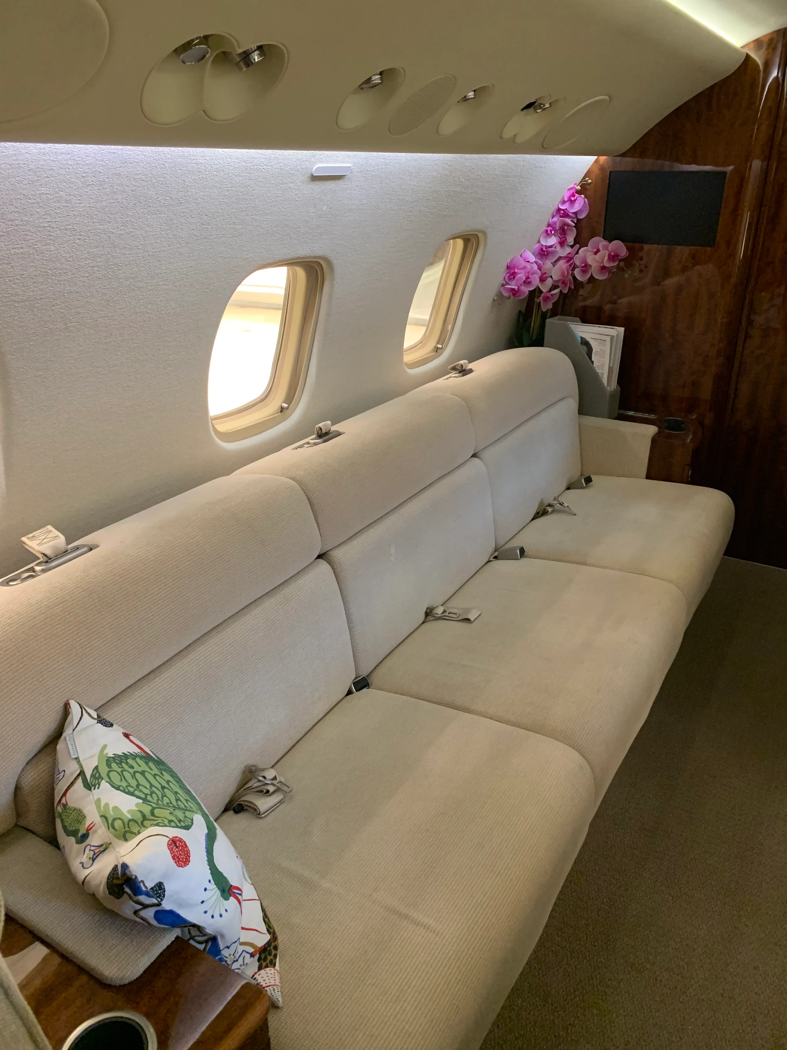 Cabin interior of a 2008 Embraer Legacy 600.