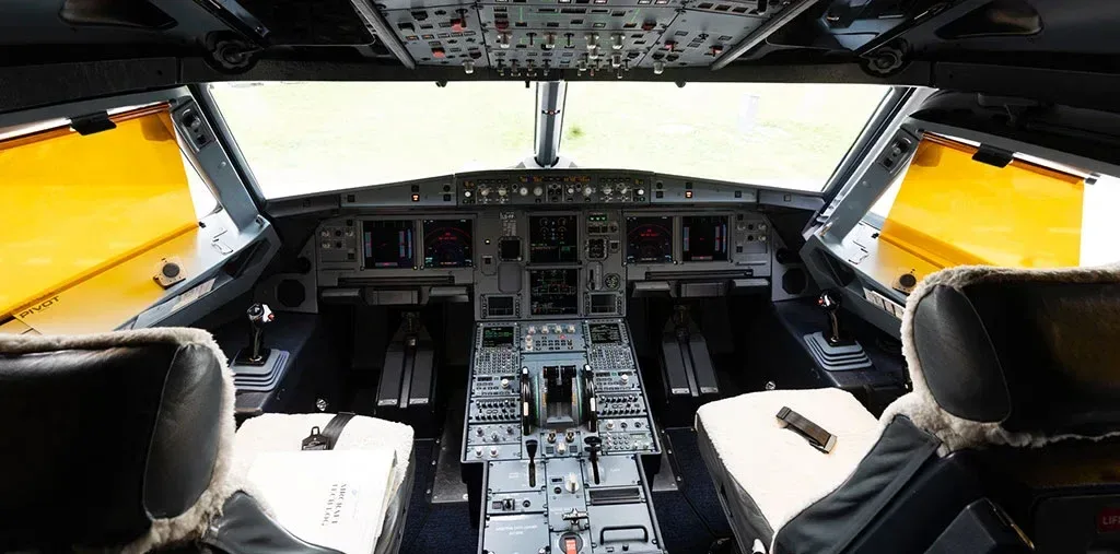 Cockpit and instrument panel of a 2014 Airbus ACJ320.