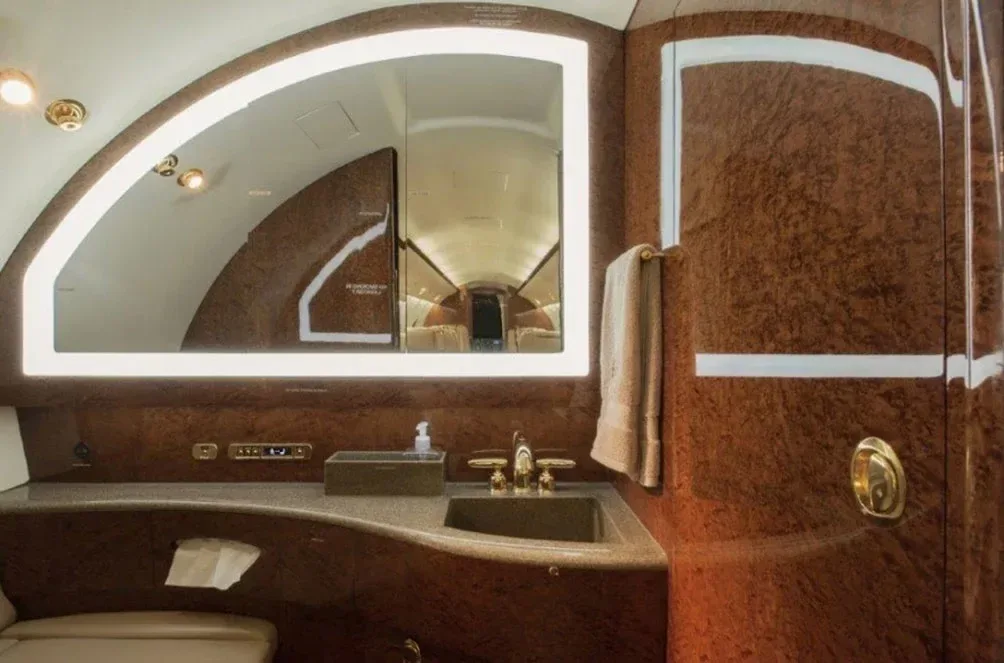 Cabin interior of a 2002 Gulfstream.