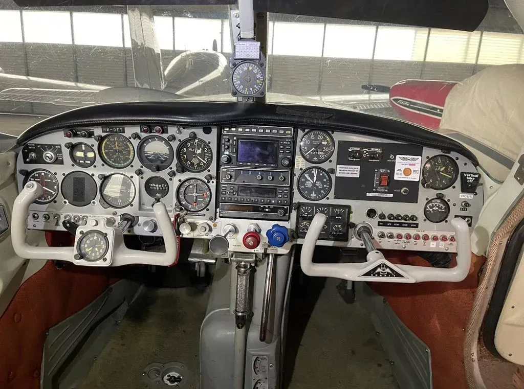 Cockpit and instrument panel of a 1965 Mooney M20E.