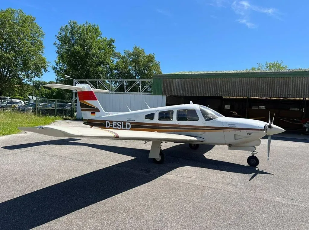 Exterior view of a 1984 Piper Arrow IV.