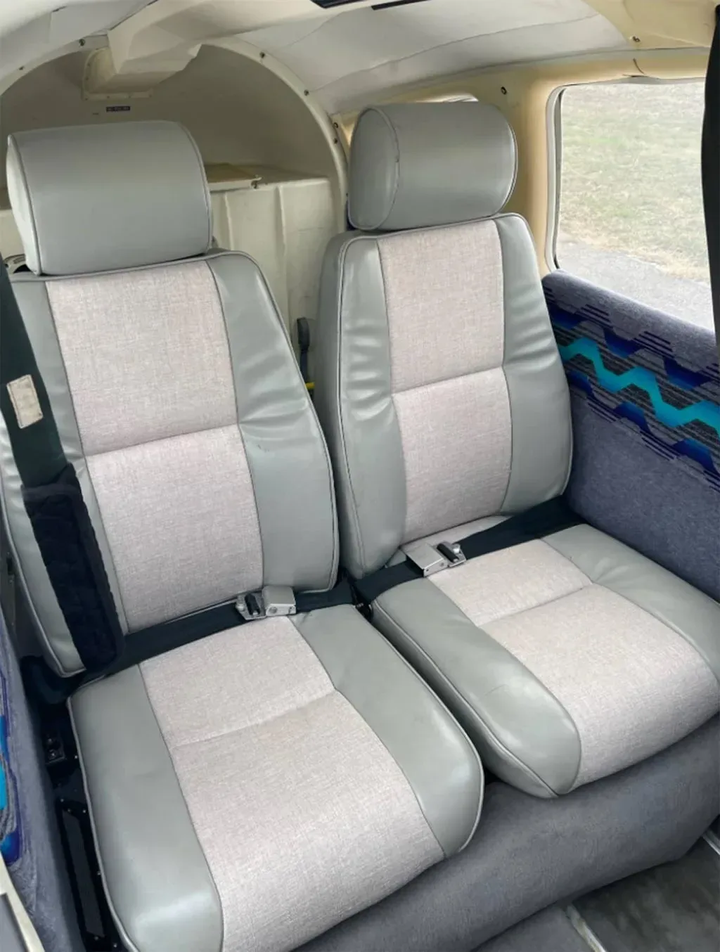 Cabin interior of a 1978 Arrow III PA-28R-201.