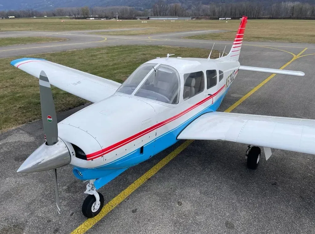 Exterior view of a 1978 Arrow III PA-28R-201.