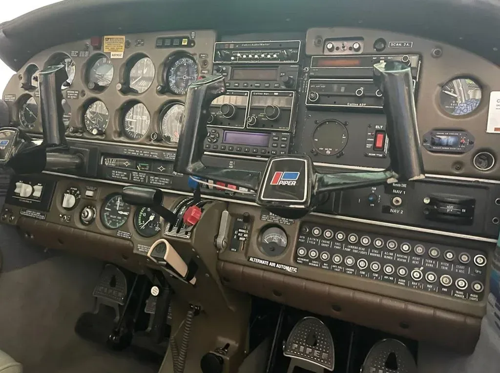 Cockpit and instrument panel of a 1978 Arrow III PA-28R-201.