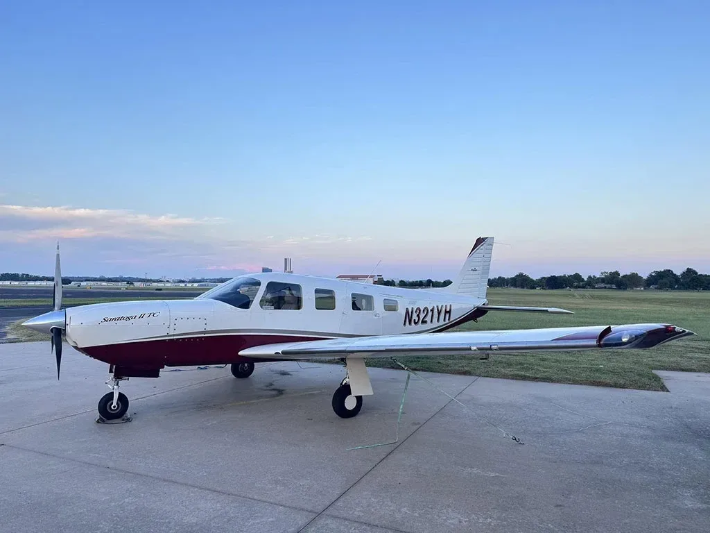 Exterior view of a 2005 Piper Saratoga II, N321YH.