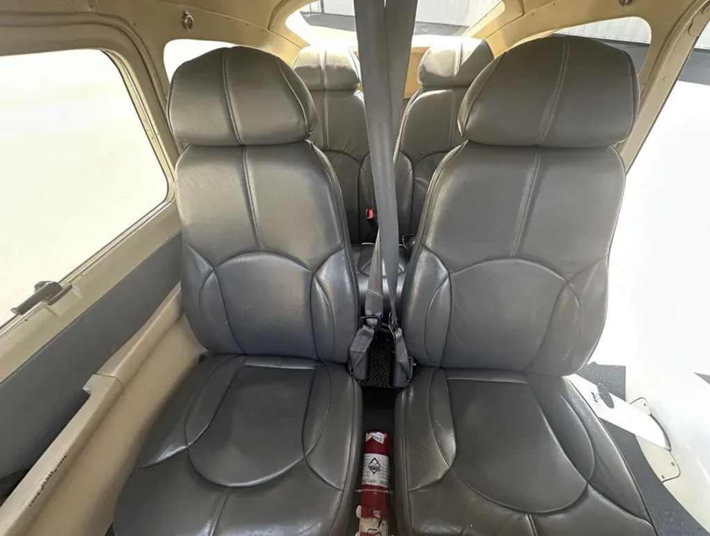 Cabin interior of a 2001 Cessna Turbo Skylane T182T.