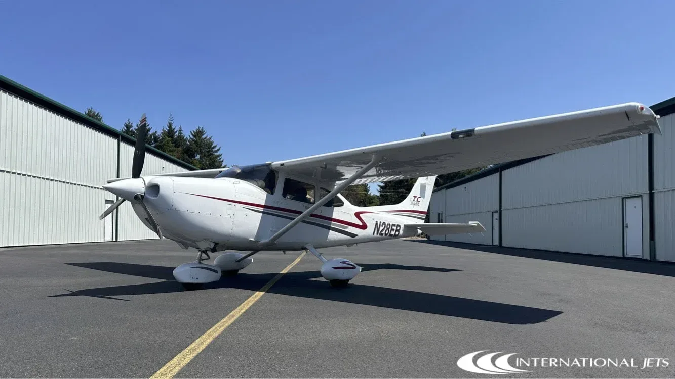 Marketing image of a 2001 Cessna Turbo Skylane T182T.