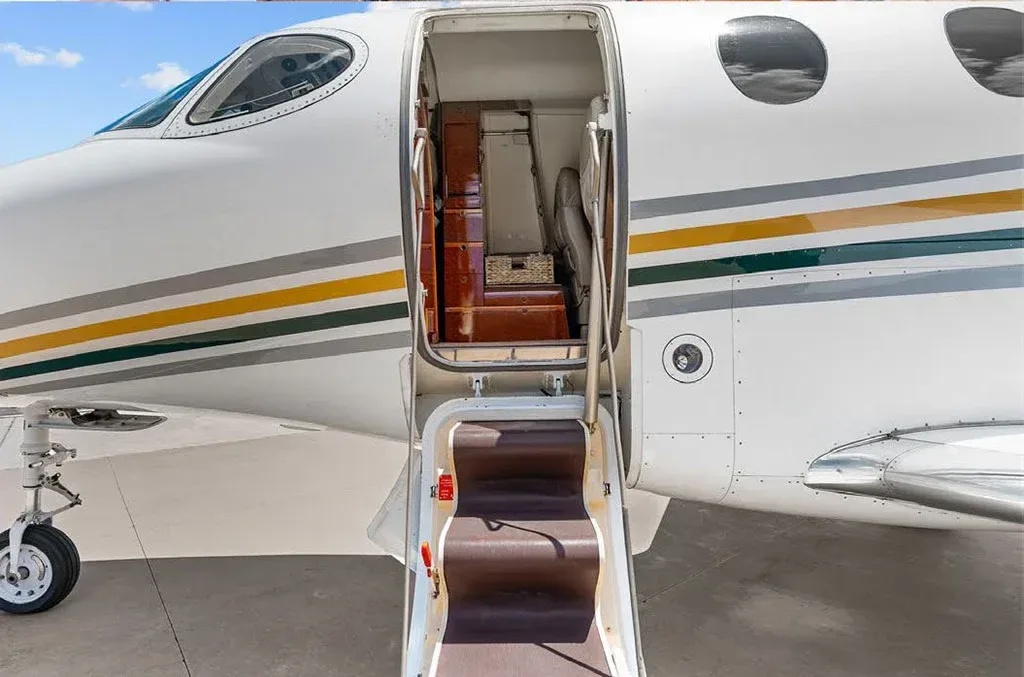 Exterior view of a 2004 Beechcraft Premier, RB-100.