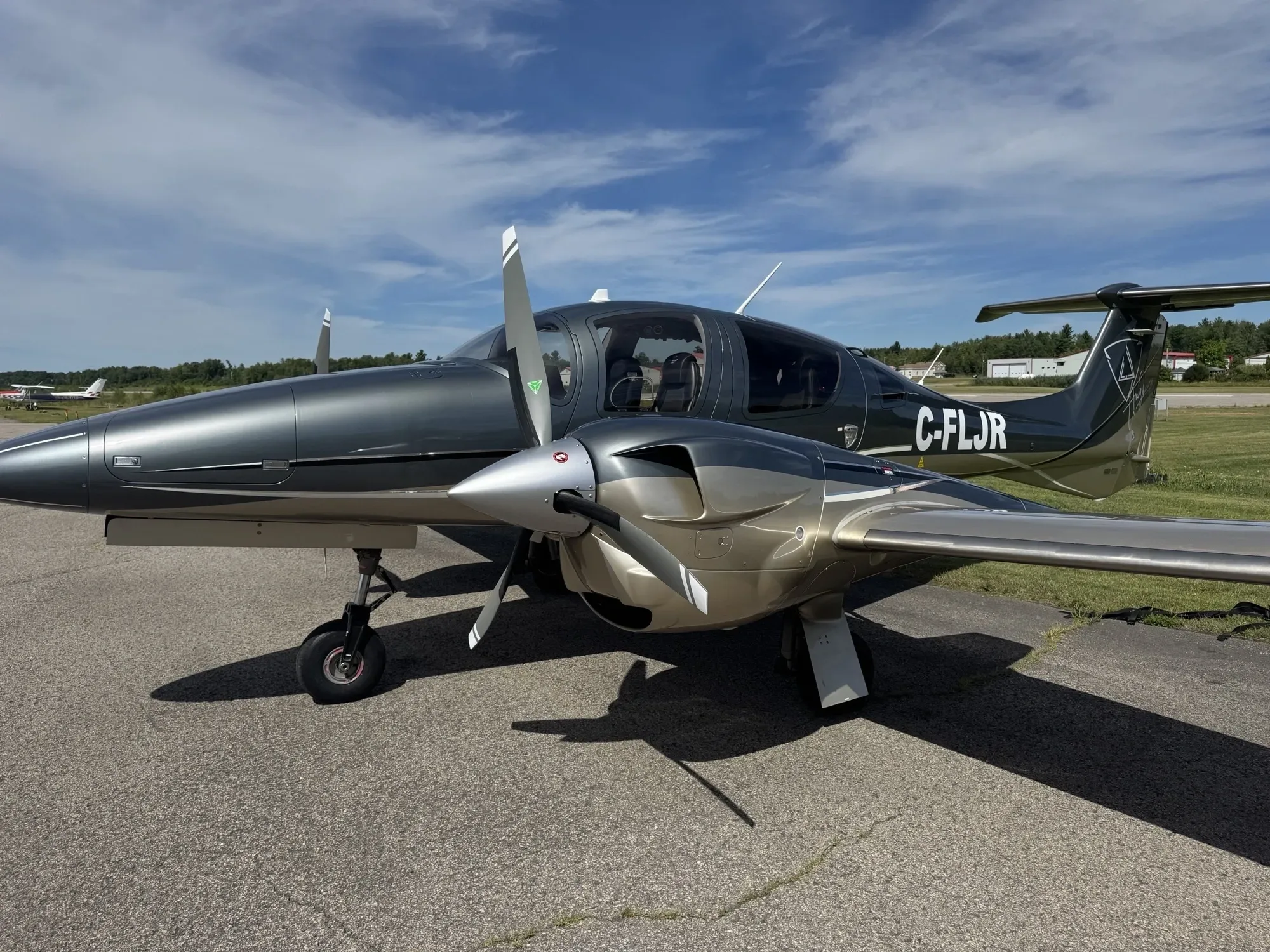 Exterior view of a 2017 Diamond DA.