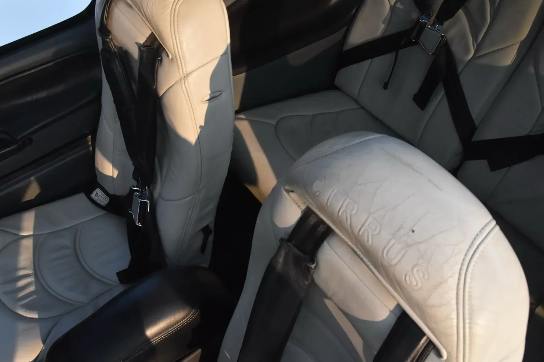 Cabin interior of a 2007 Cirrus SR22.