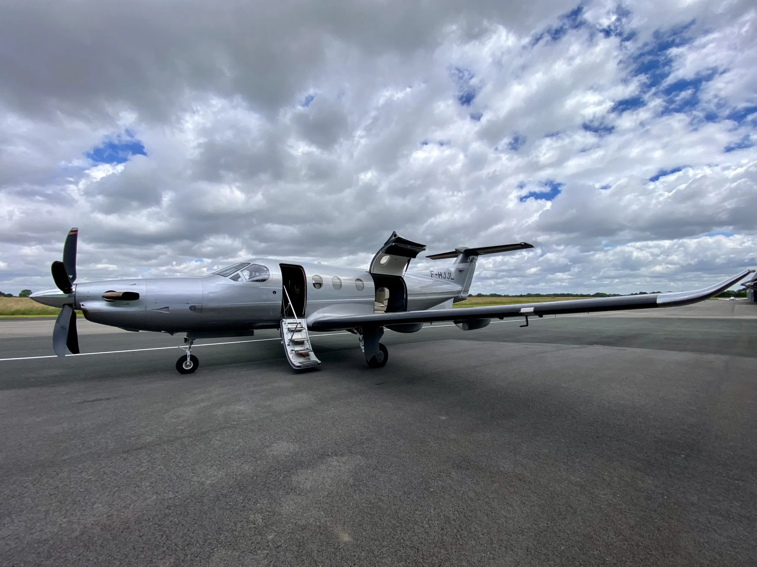 Exterior view of a 2017 Pilatus.