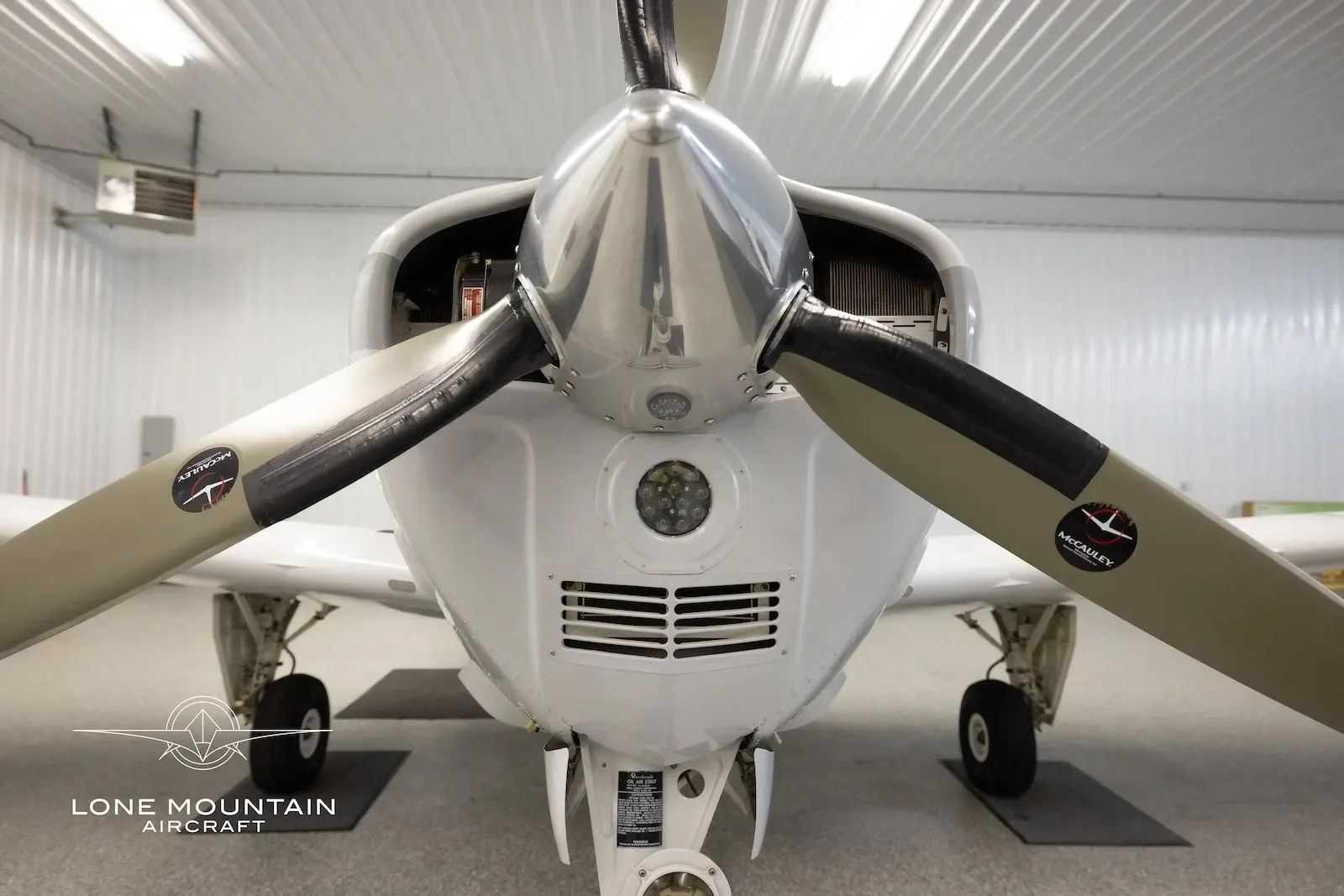 Cockpit and instrument panel of a 1998 Beechcraft Bonanza.