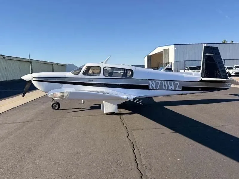 Exterior view of a 1990 Mooney, 27-0042.