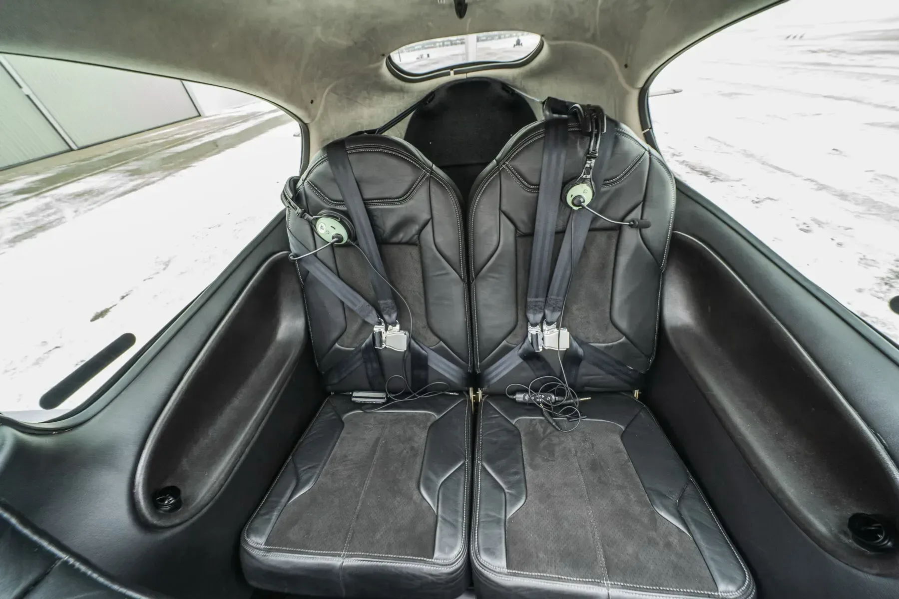 Cabin interior of a 2011 Cirrus.