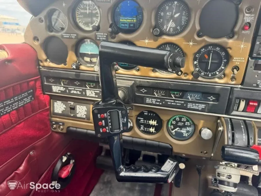 Cockpit and instrument panel of a 2022 Piper Archer II PA-28-181.