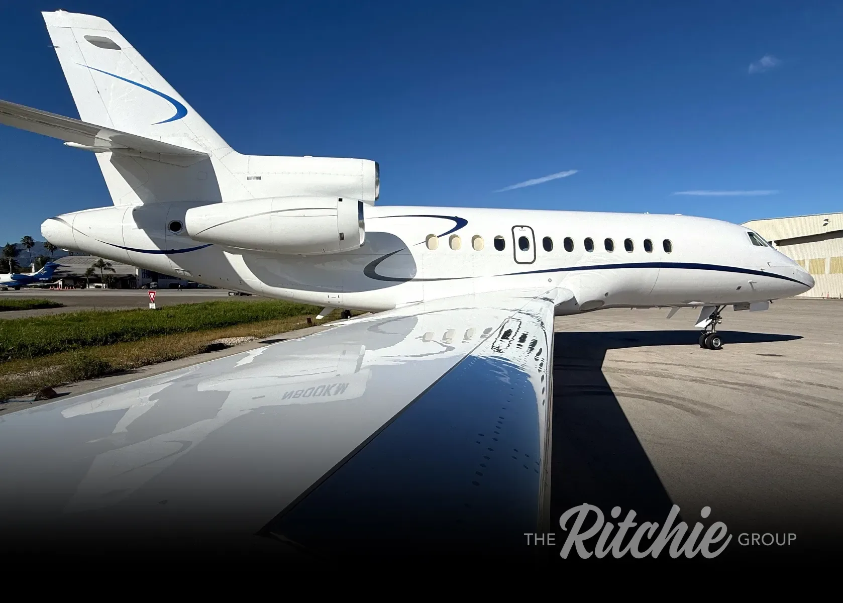 Cabin interior of a 1993 Dassault Falcon 900B.