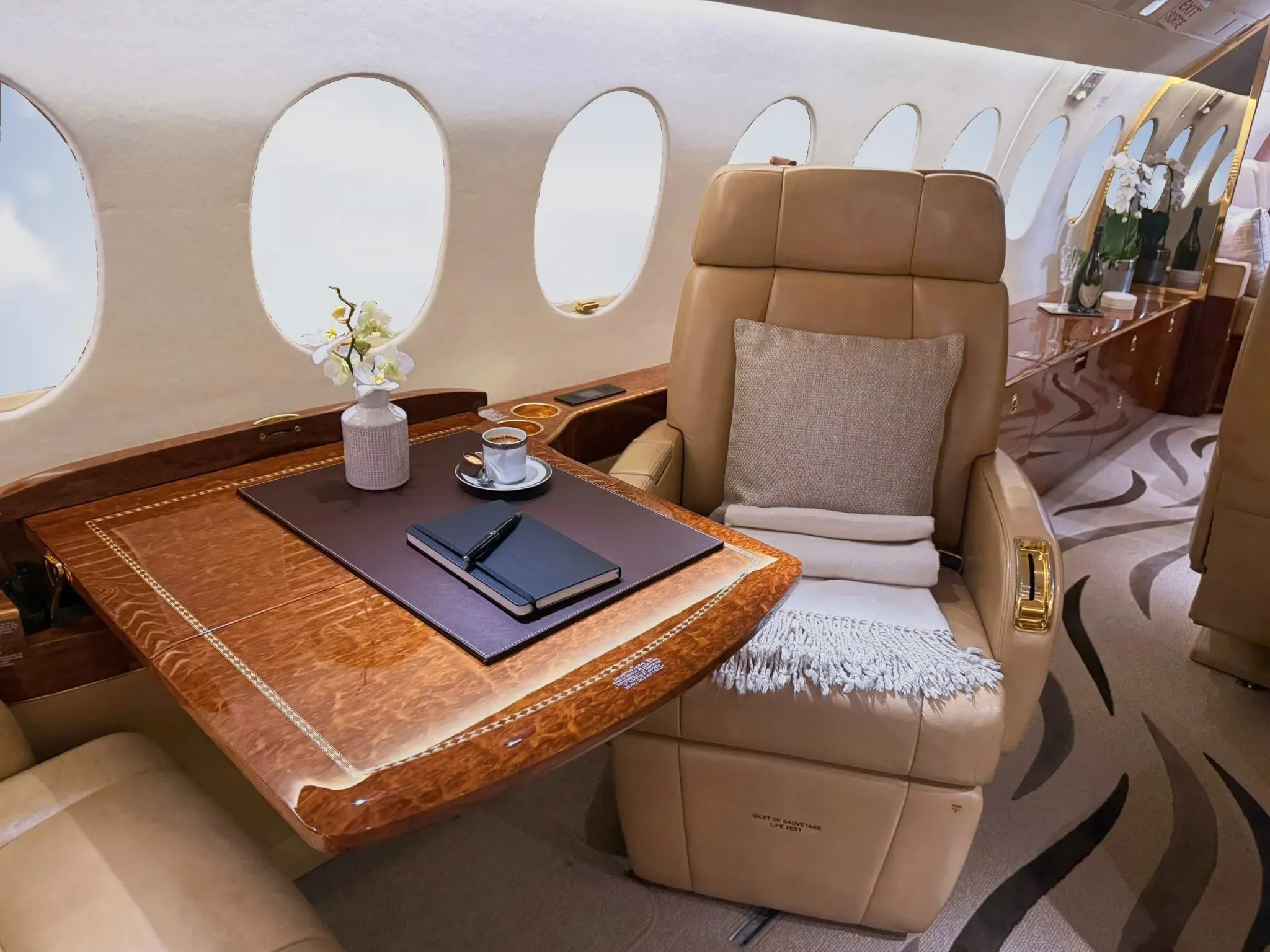 Cabin interior of a 2010 Dassault Falcon 900EX EASy.