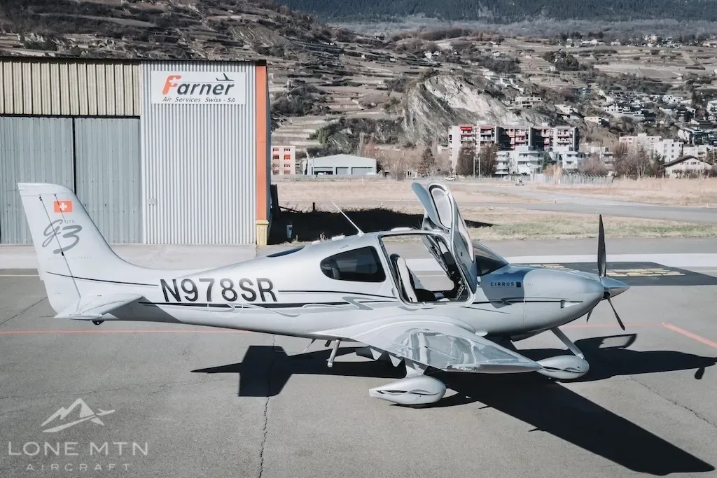 Avionics suite of a 2007 Cirrus SR22.