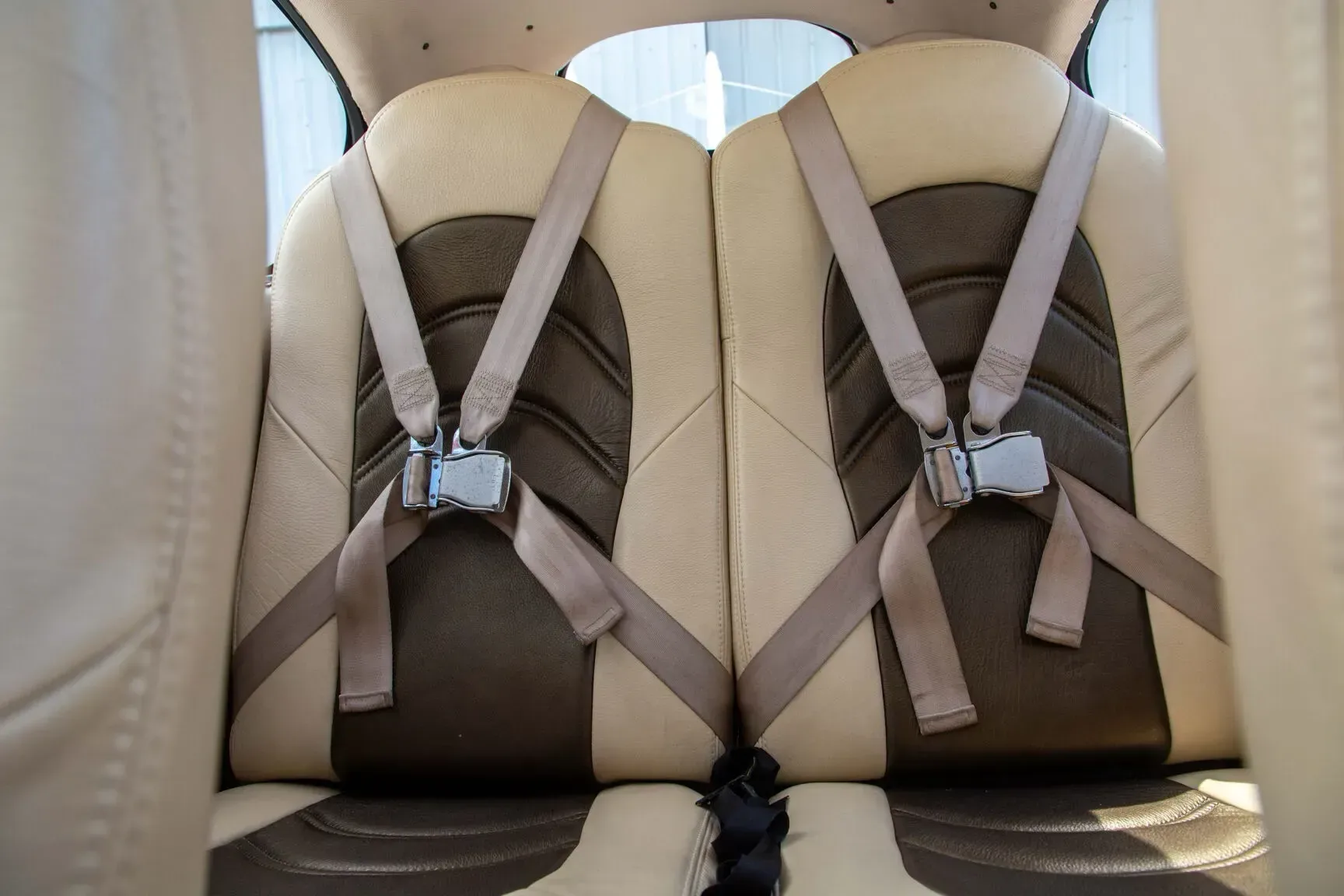 Cabin interior of a 2004 Cirrus SR22.