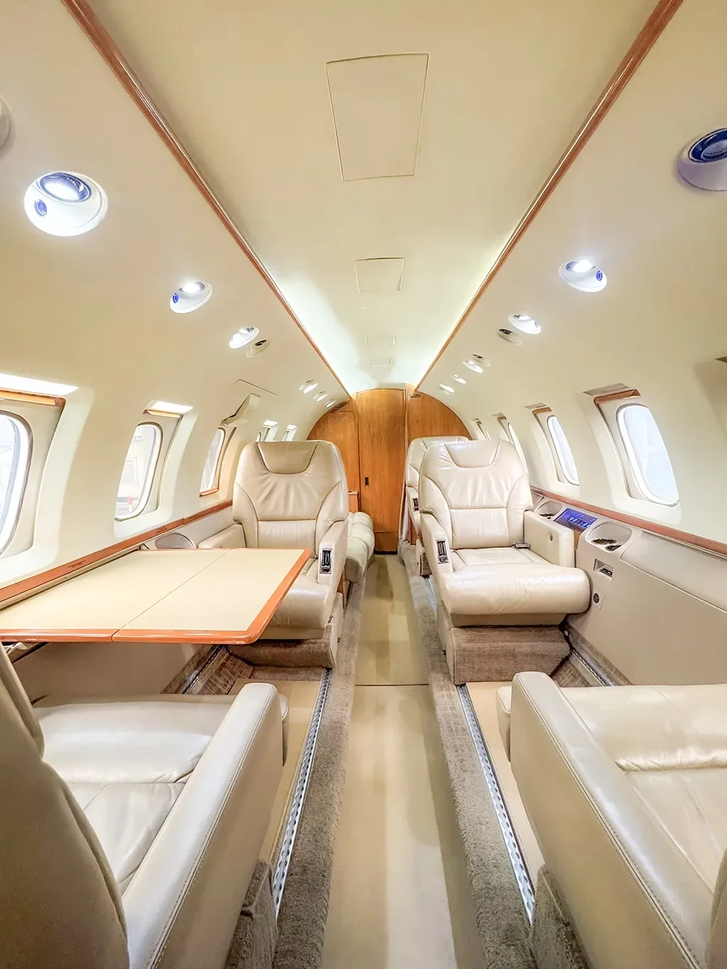 Cabin interior of a 1990 Hawker 800A.