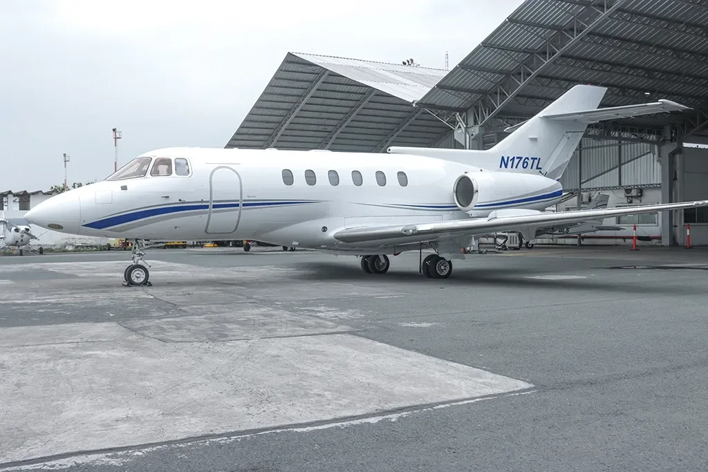 Cockpit and instrument panel of a 1990 Hawker 800A.