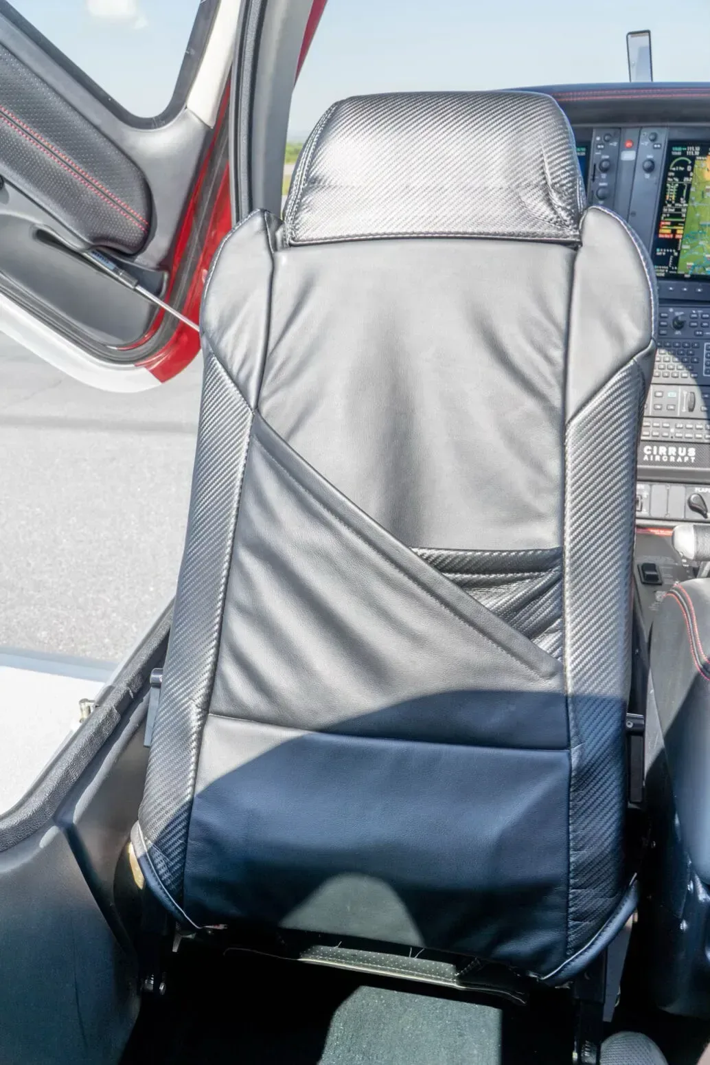 Marketing image of a 2011 Cirrus.