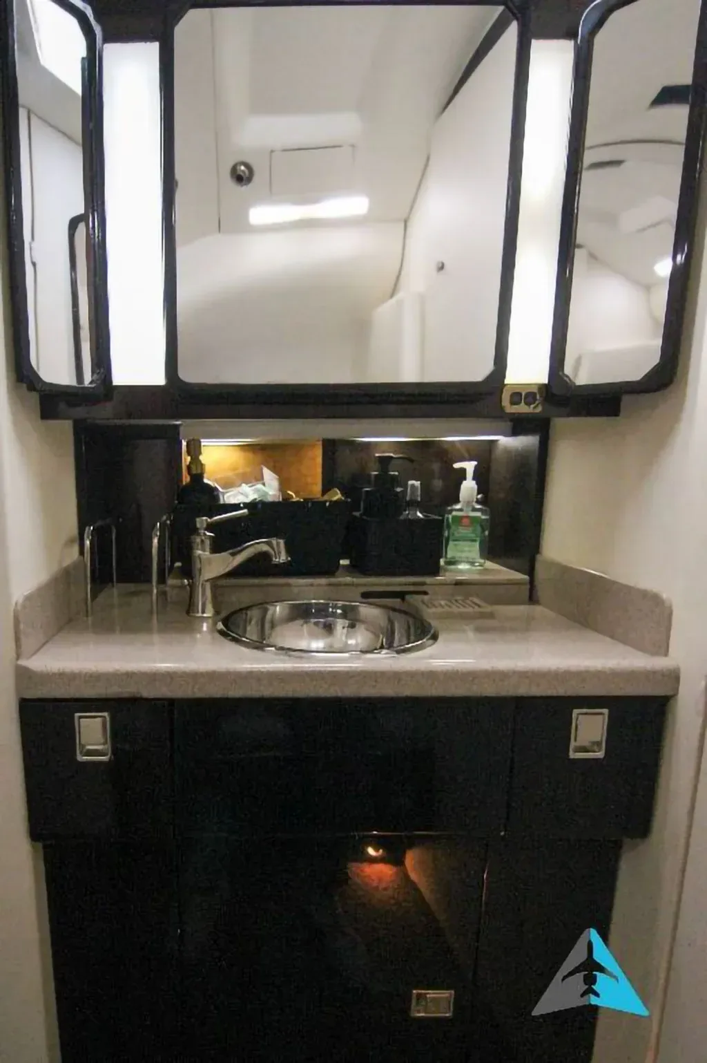 1987 Falcon 900B SN: 8 for Sale