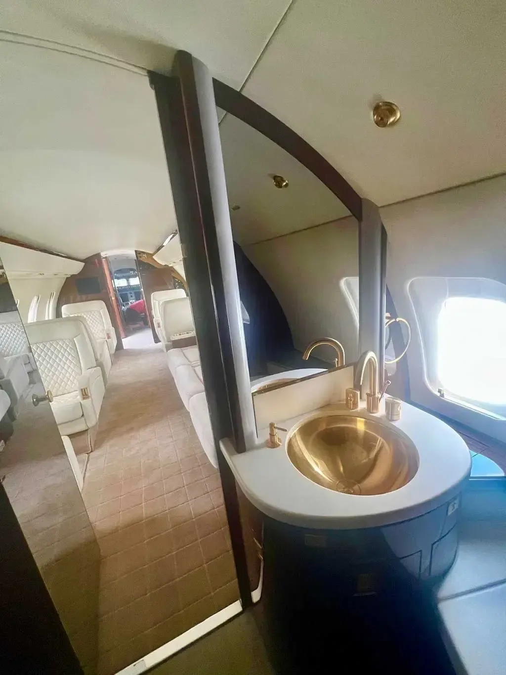 Cabin interior of a 2011 Bombardier Challenger 605.