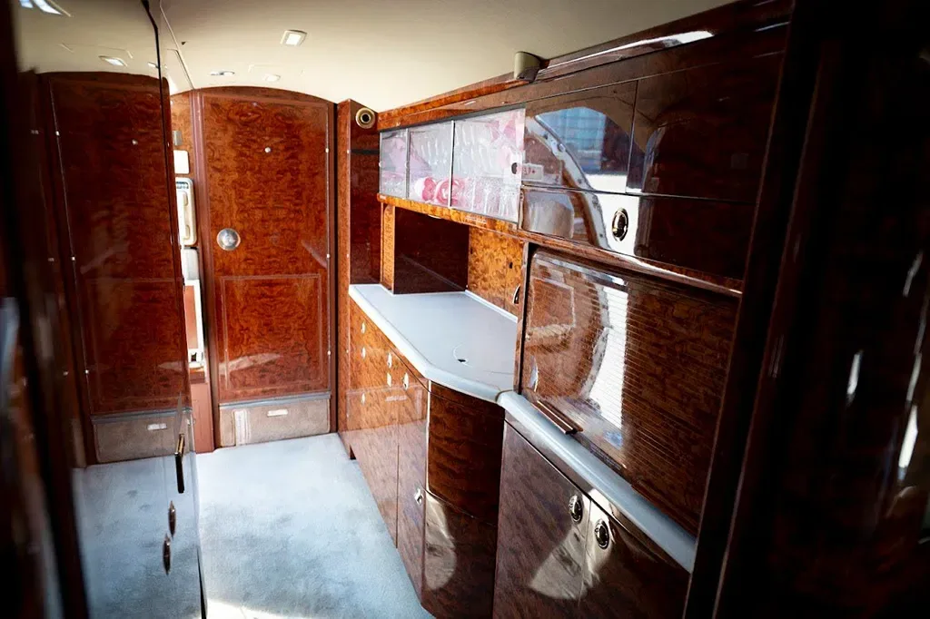 Cabin interior of a 2008 Embraer Legacy 600.