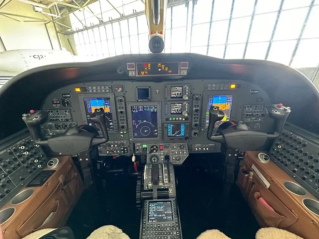 Cockpit and instrument panel of a 2006 Cessna Citation.