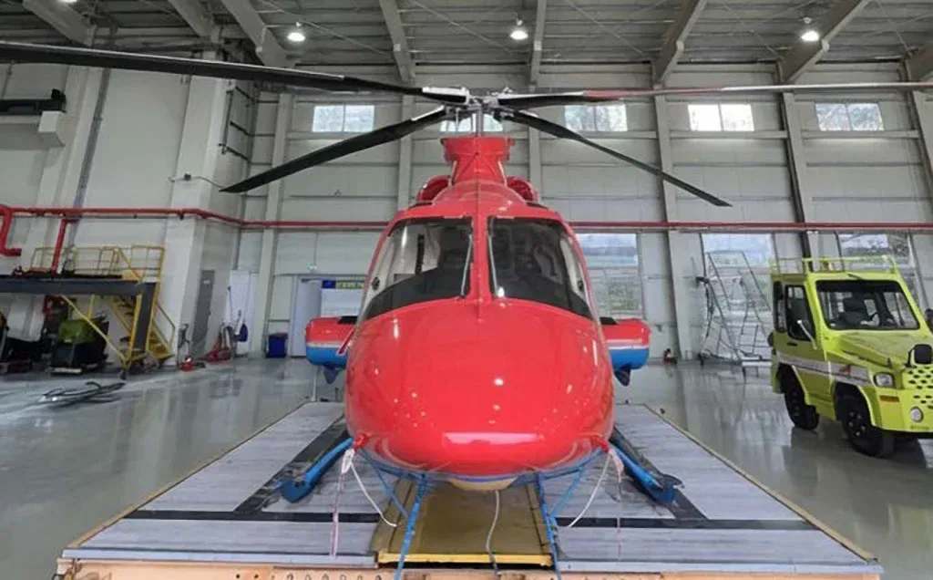 Exterior view of a 2005 Bell 430.