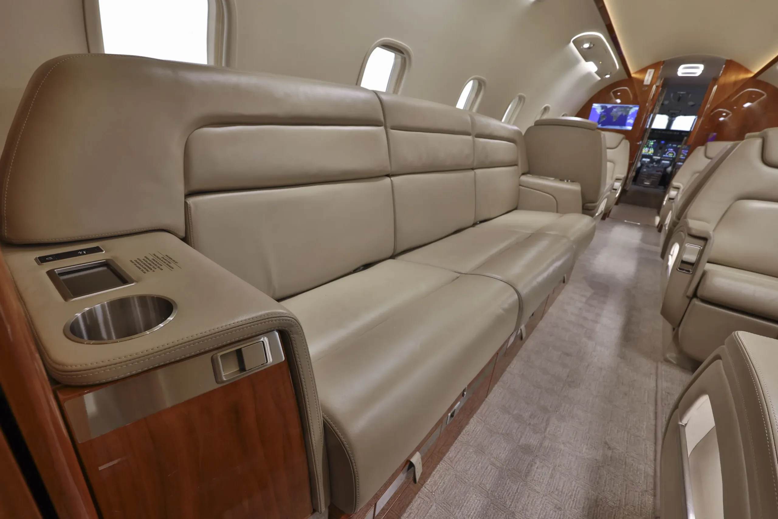 2017 Challenger 350
