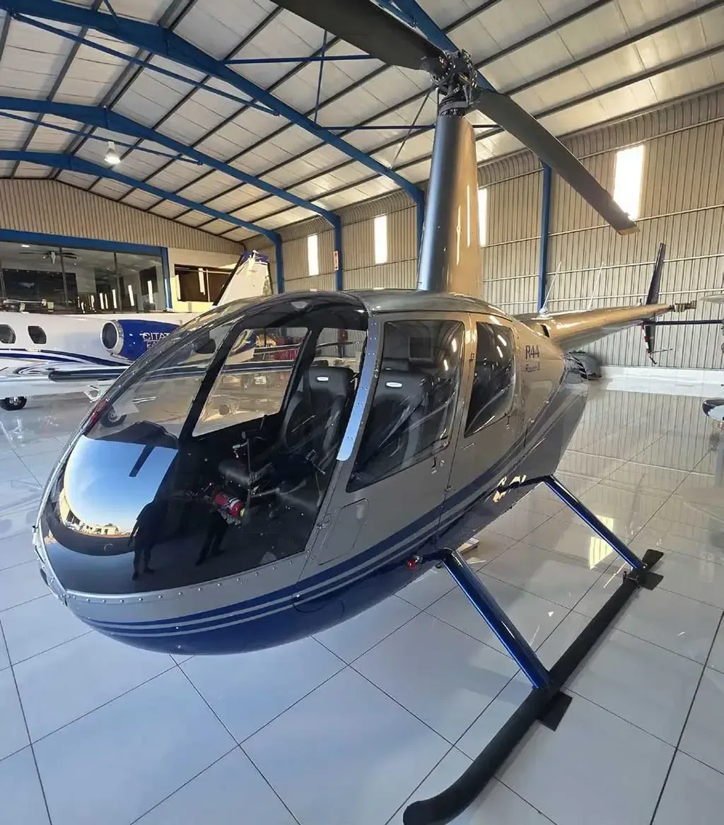 Exterior view of a 2007 Robinson.