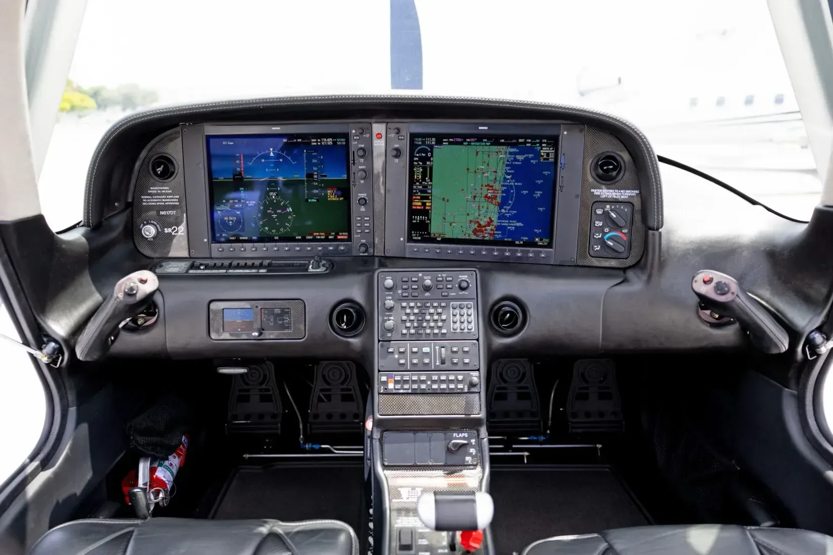 Cockpit and instrument panel of a 2015 Cirrus SR22.