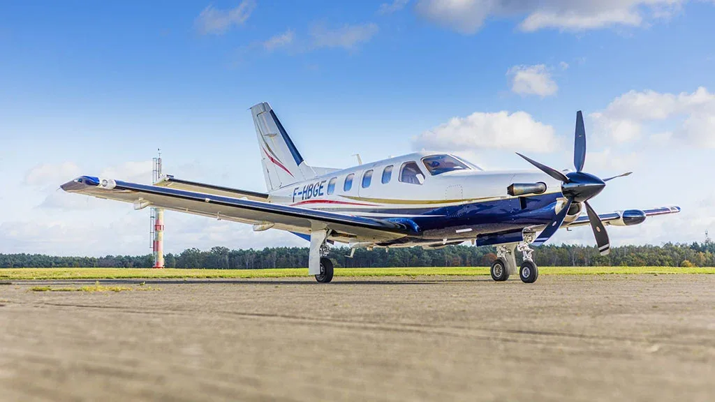 Exterior view of a 2008 Socata TBM 850.