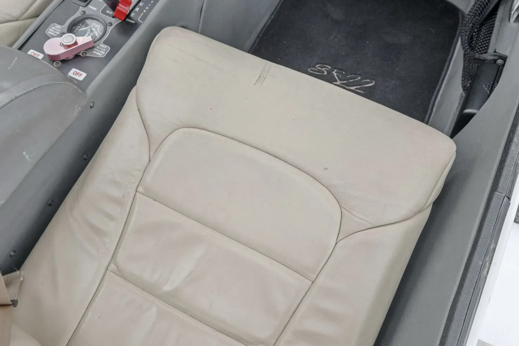 Cabin interior of a 2000 Cirrus.