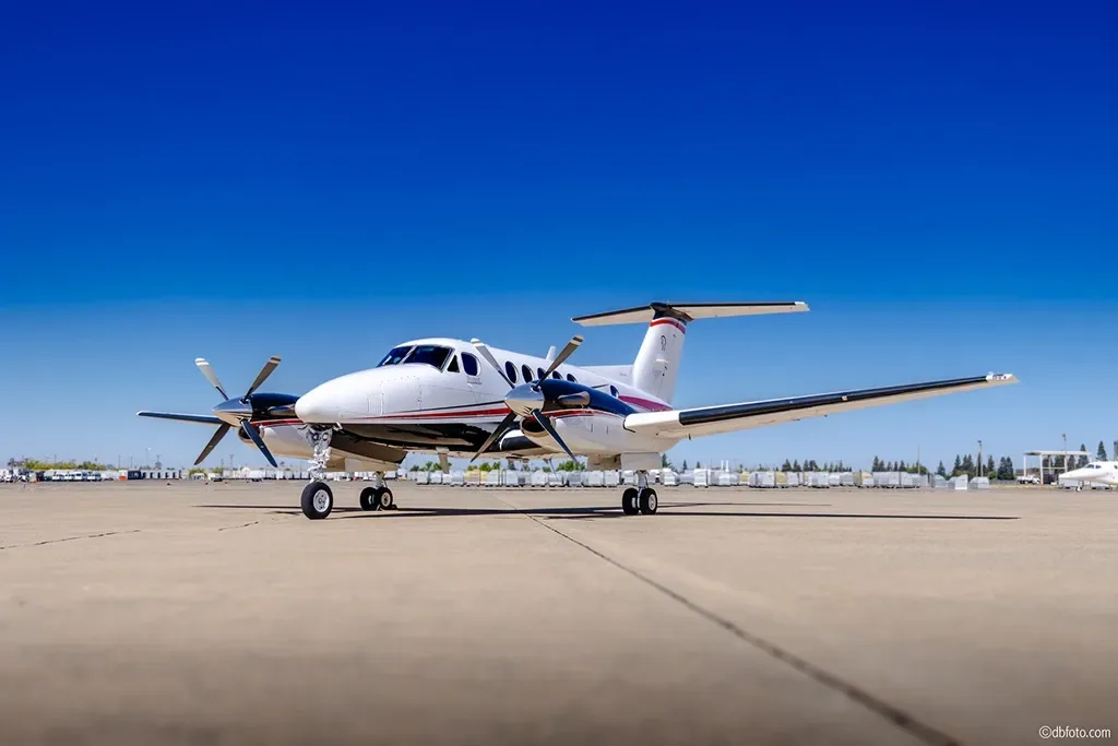 Avionics suite of a 1991 Beechcraft King Air.