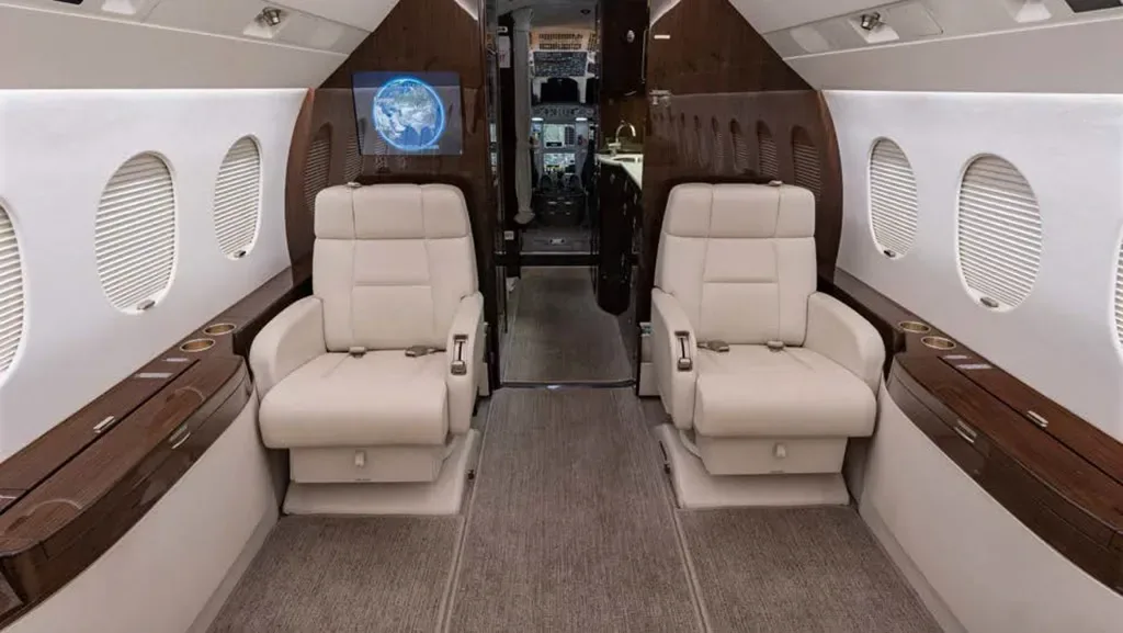 2013 Falcon 2000LX