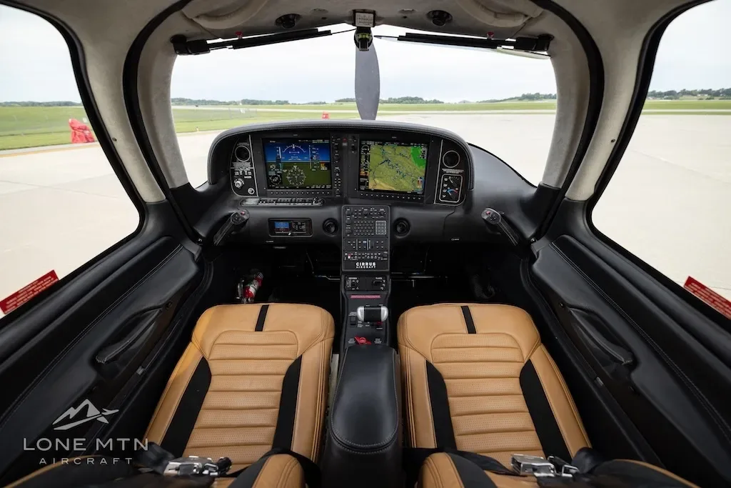 Cabin interior of a 2016 Cirrus SR22T.