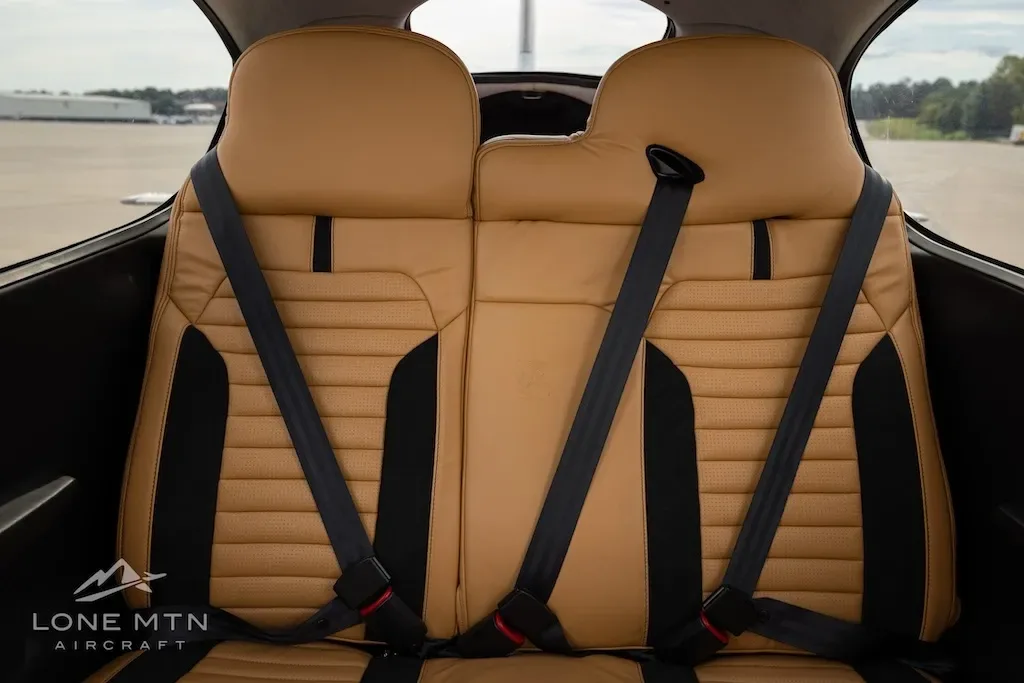 Cabin interior of a 2016 Cirrus SR22T.