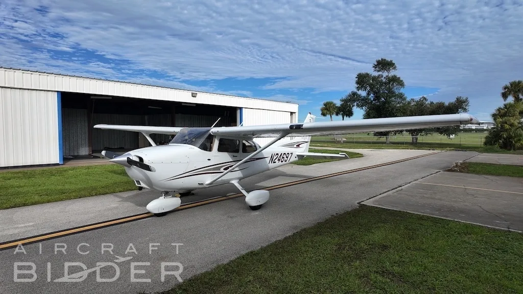 2005 Cessna 172 SP SN: 172S10068 for Sale