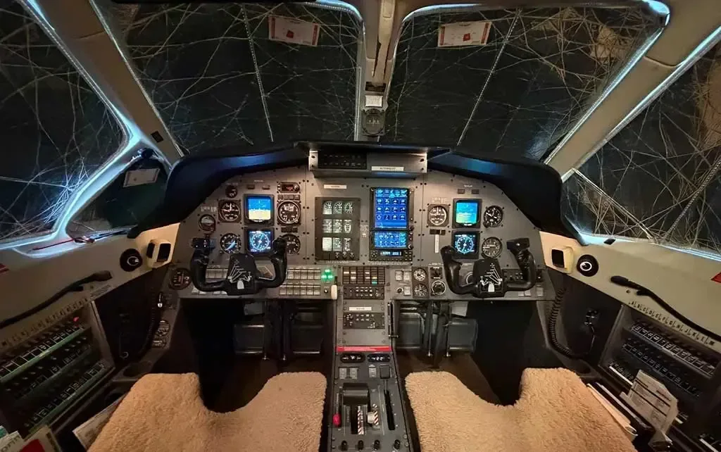 Cockpit and instrument panel of a 1999 Pilatus.