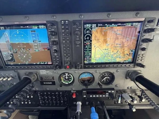 2004 Cessna 182 T