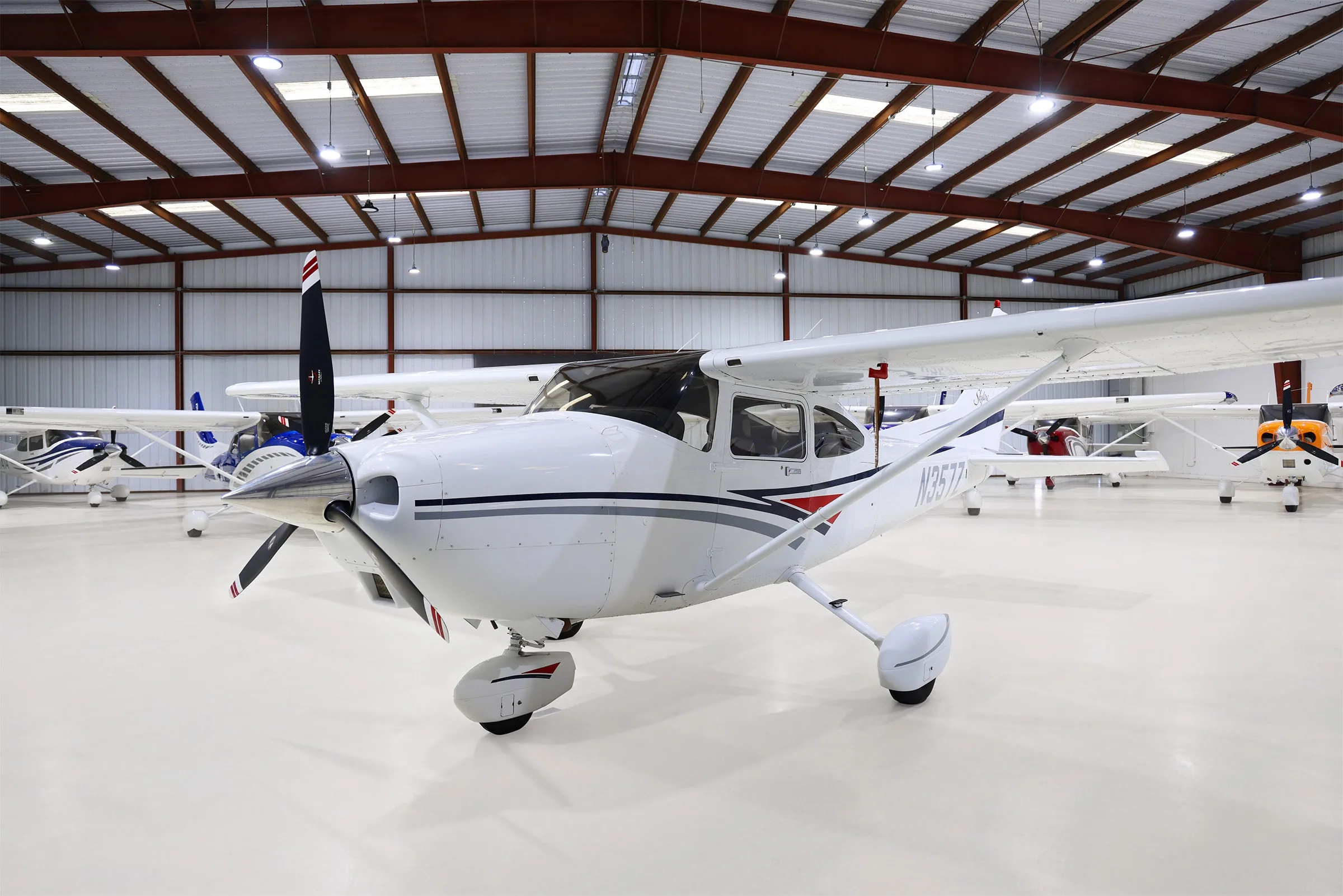 2004 Cessna 182 T