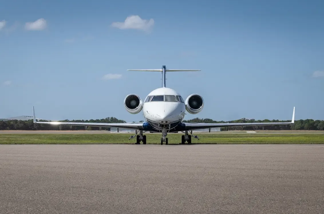 Exterior view of a 2005 Bombardier Challenger 604.