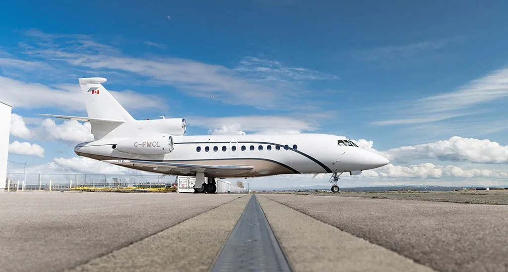 1996 Falcon 900B