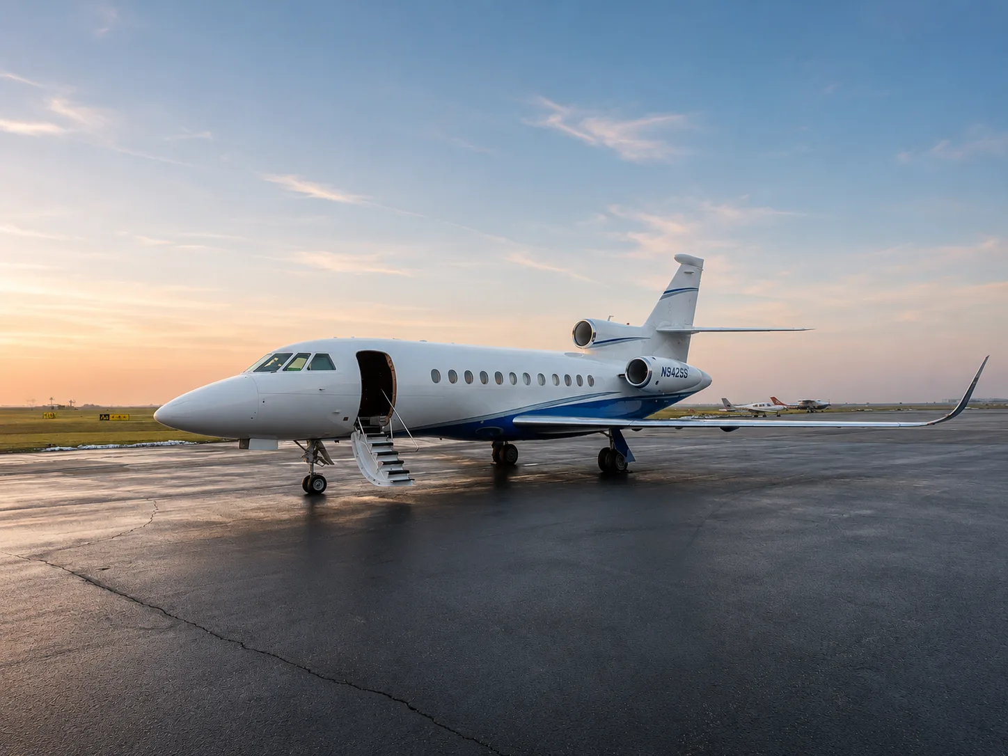 1996 Falcon 900B