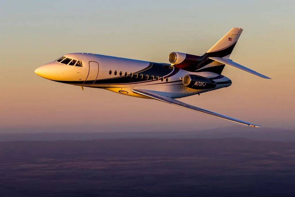 1996 Falcon 900B